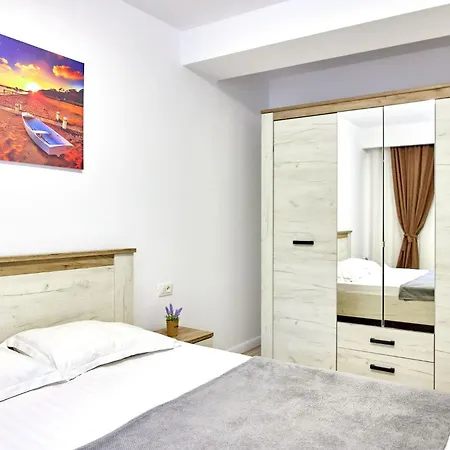 Ξενοδοχείο με διαμερίσματα Apartament Laguna Wave 3 3*